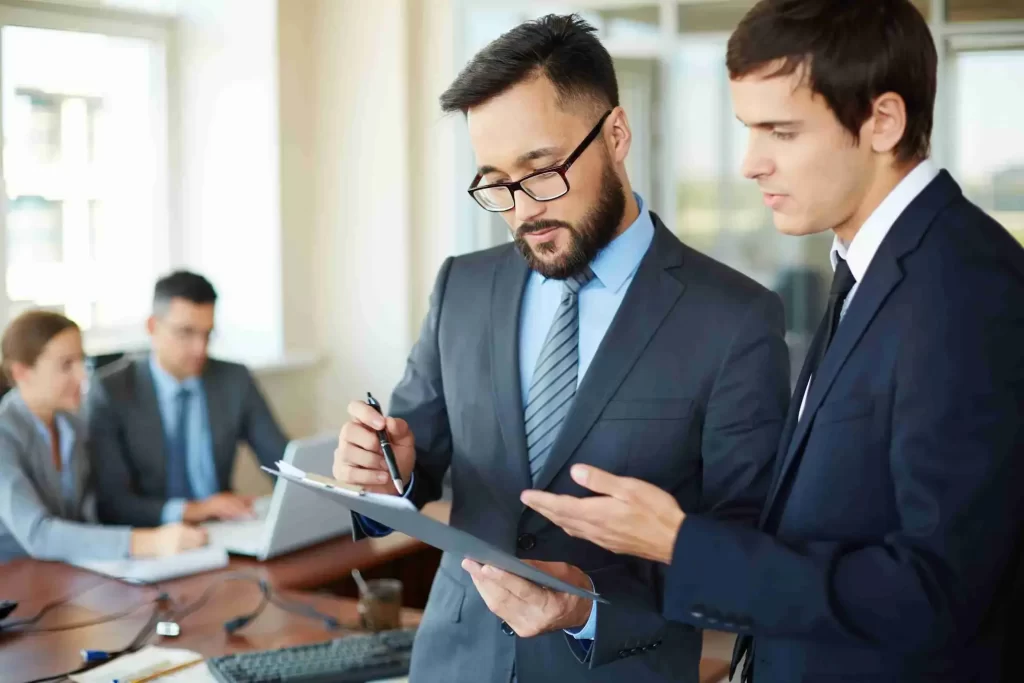 Why Use a Broker Vs. Major Data Compilers banner